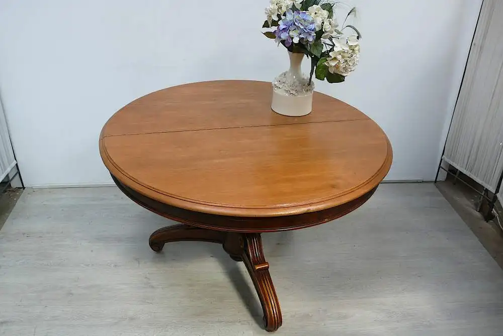 Antiker Esstisch rund, oval ausziehbar zur Tafel, Historismus Gründerzeit um 1870 0