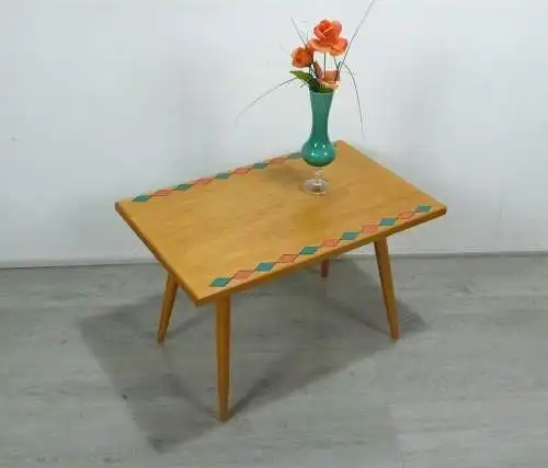 60er Beistelltisch rechteckig Esche Vollholz mit Muster, schräge Beine, Mid Century Rockabilly Ära