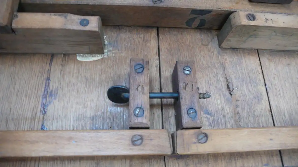 Esstisch ausziehbar Eiche Naturholz, Landhausstil Historismus um 1840 6