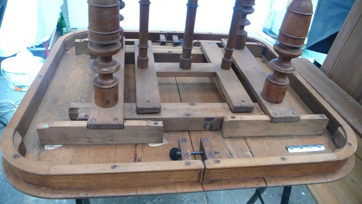 Esstisch ausziehbar Eiche Naturholz, Landhausstil Historismus um 1840 8