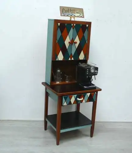 Alter Küchenschrank, Kaffeebar, UNIKAT, Hausbar, Gewürzschrank, Anrichte, Nußbaum + Rautenmuster, handbemalt