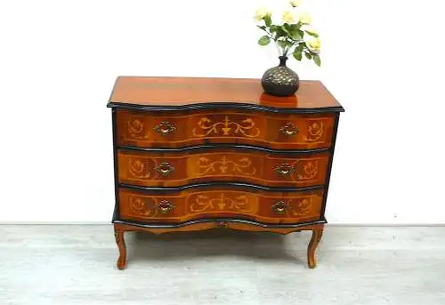 Alte Chippendale Stil Kommode aus Italien mit 3 Schubladen, mit Intarsien