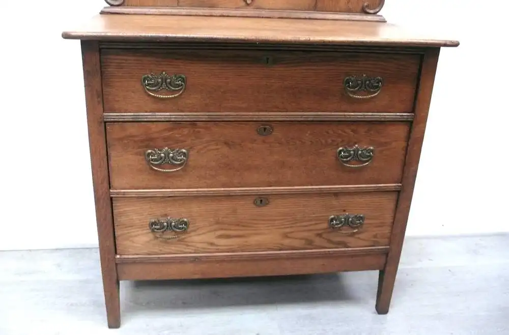 Antike Spiegelkommode 3 Schubladen mit Kippspiegel Amerik. Nußbaum natur, um 1900 3