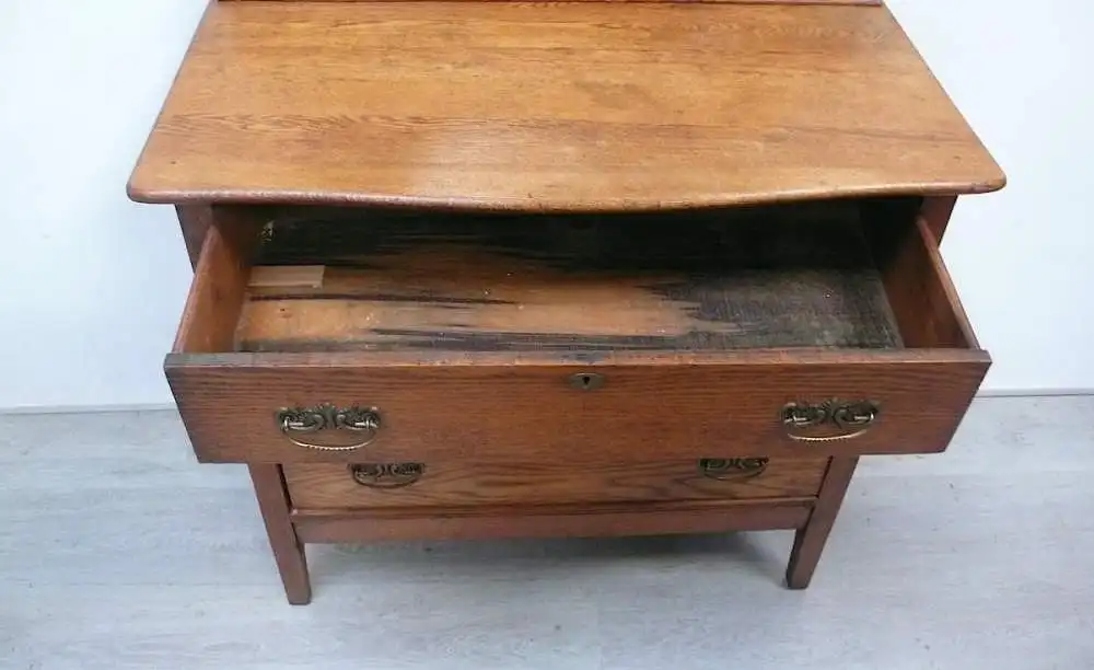 Antike Spiegelkommode 3 Schubladen mit Kippspiegel Amerik. Tiger Eiche natur, um 1900 4