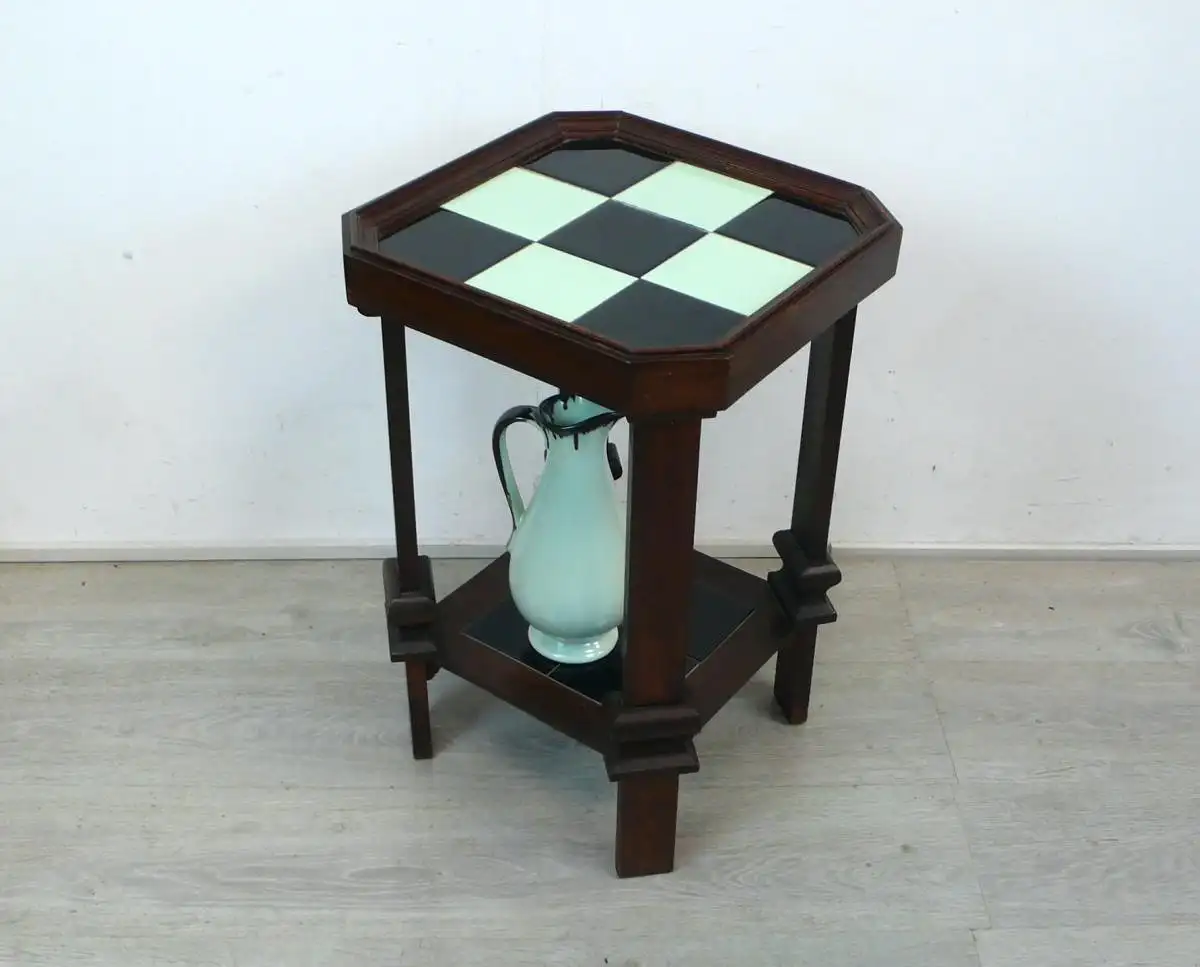 30er Beistelltisch Blumenständer Pflanzentisch Art Déco, Nußbaum dunkel + Fliesen Schwarz-Mint