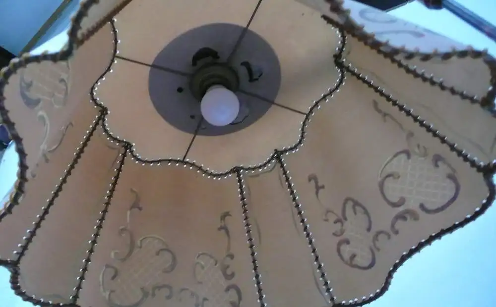 30er Stehlampe mit Tisch, Lesetisch, Chippendale Stil, Vollholz 6