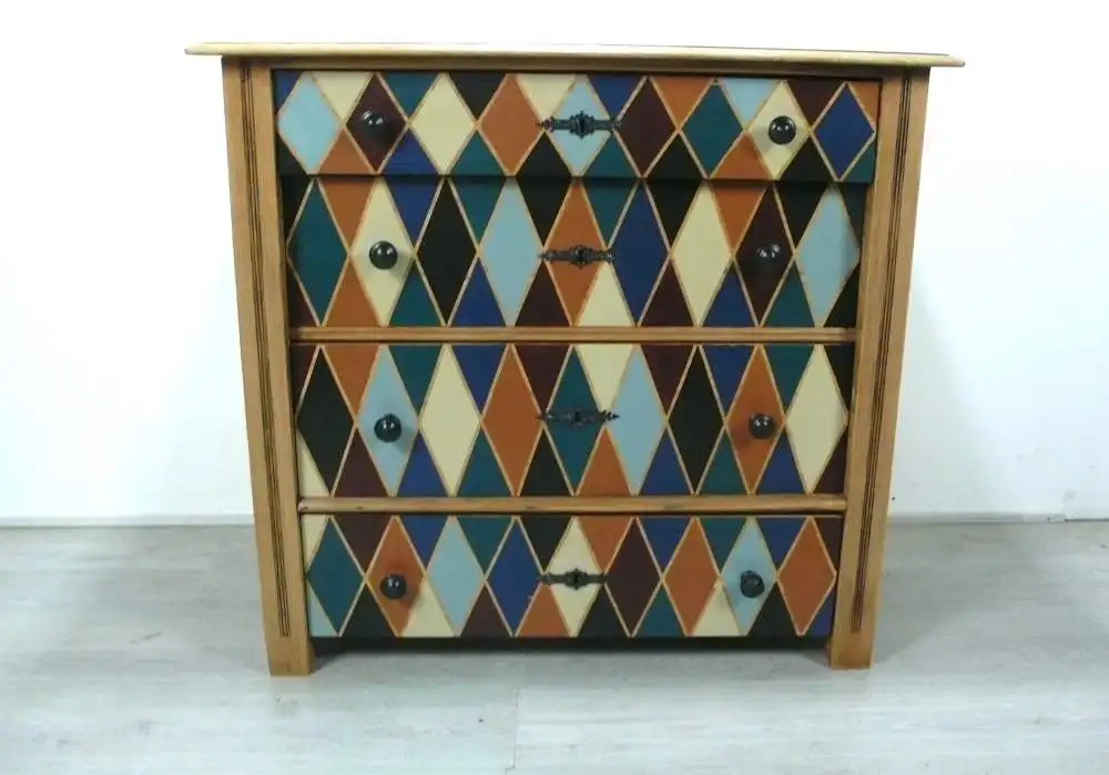 Antike Kommode 4 Schubladen Weichholz Natur + Bunte Rauten, um 1880 2
