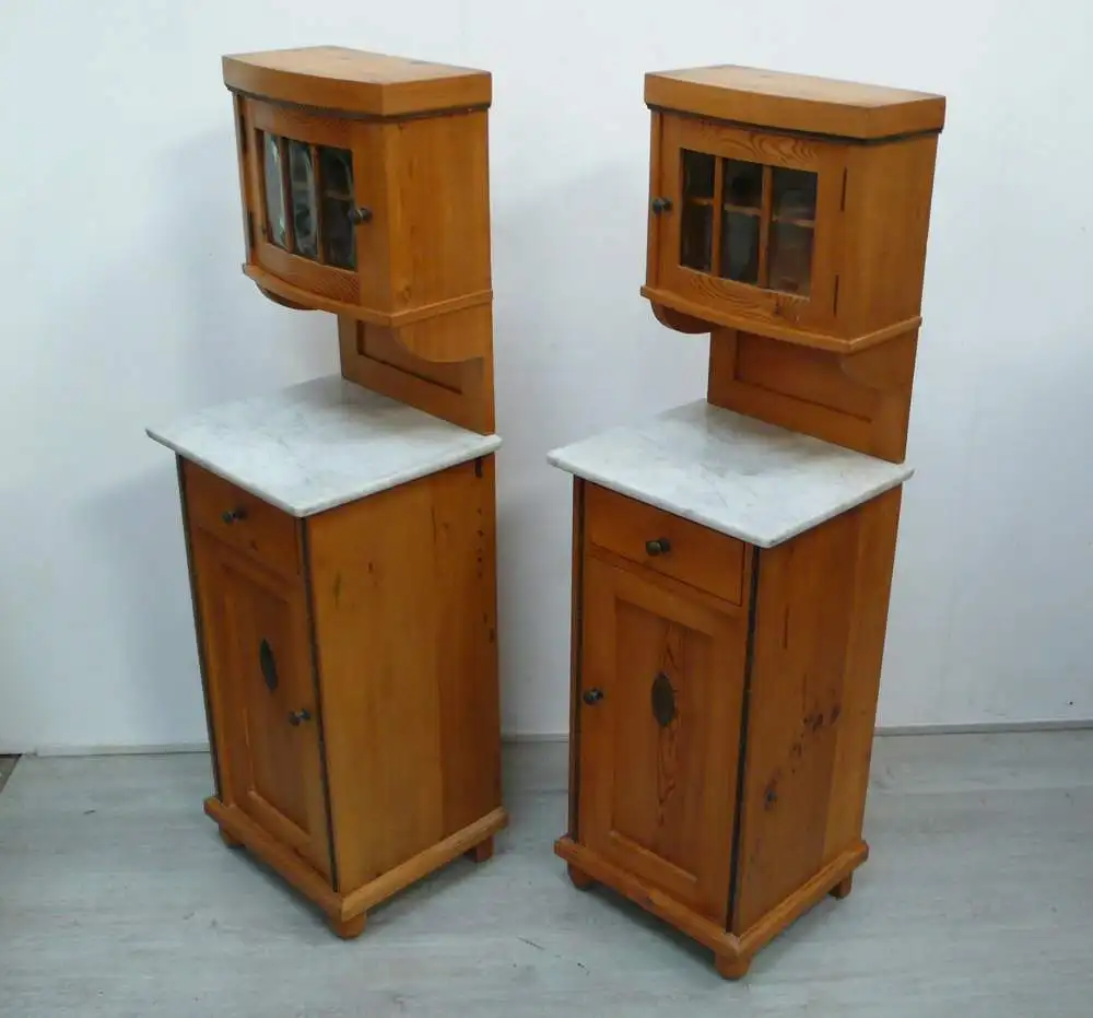 2 Nachttische mit Vitrinen-Aufsatz Biedermeier, Naturholz + Carrara Marmor um 1870 8