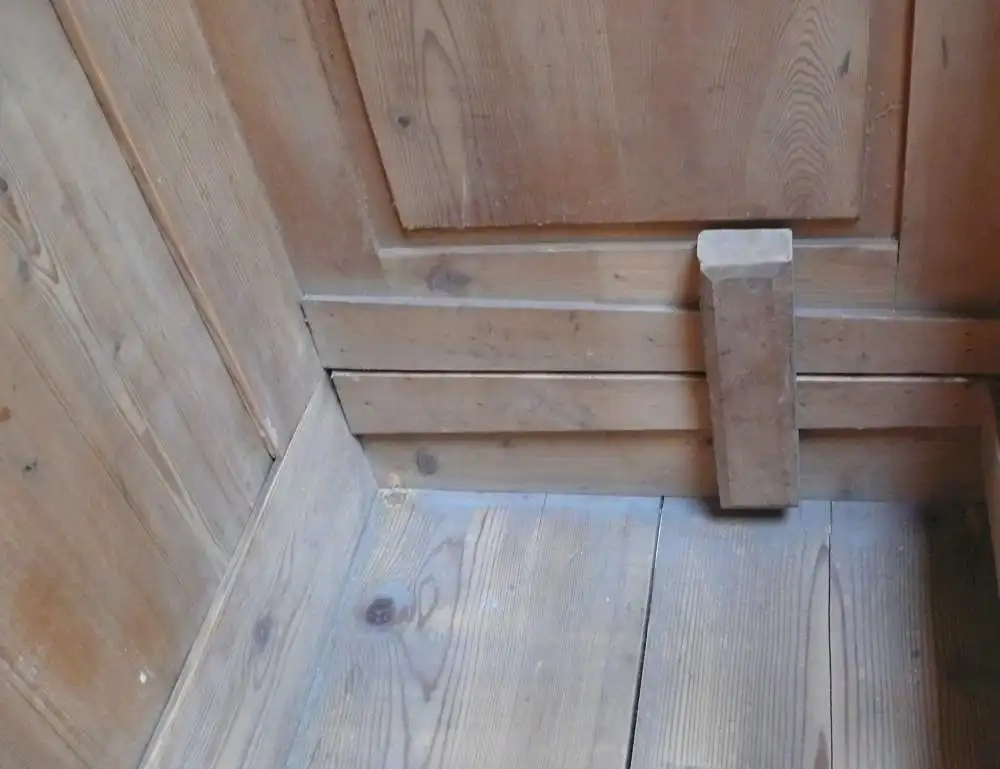 Dielenschrank Keilschrank Kleiderschrank 2 Türen Gründerzeit in Antik Weiß + Naturholz 5