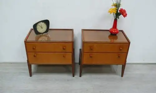 2 Nachttische 60er / Sofa Beistelltische Nußbaum elegant Mid Century Modern