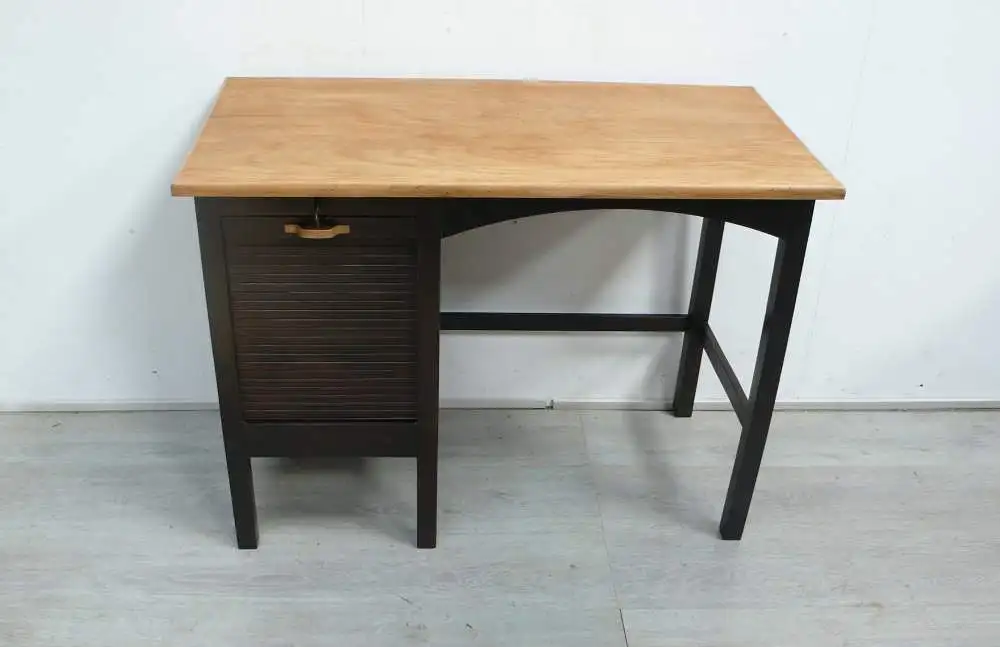Antiker Schreibtisch Rolladentüre 4 Auszüge Schreibmaschinentisch Nuß dkl + hell 1930er 2
