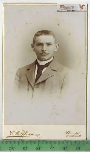 Männerportrait um 1900, Photogr. Atelier  Wolffram, Stendal, Maße: 10,6 x 6,5 cm, Zustand: gut