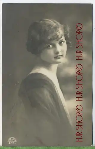Junge Frau um 1910/1920,   Verlag: ------,    Postkarte,  mit Frankatur, mit Stempel   Erhaltung: I-II,