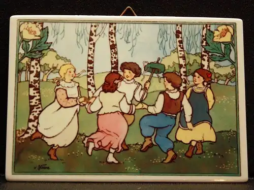 Porzellankarte, Maitanz, Karin Blume,  Marke: Villoroy&Bloch, Made in W.-Germany, Motiv: Maitanz. Maße: 15 x 10,7 cm,