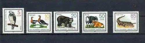 1985, 25. Juni. Vom Aussterben bedrohte Tiere, 2952-56** 1985, 8. Okt. Brücken Berlin, 2972-75**