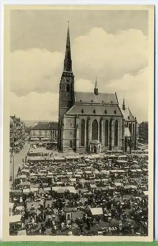 Pilsen, St. Bartolomäuskirche mit Markt um 1910/1920 Verlag:  ,  Postkarte  unbenutzte Karte  Erhaltung: I-II Karte wird