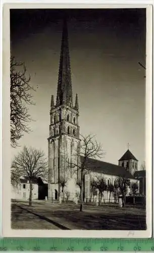 Abbaye de Saint-Savin, Verlag: Postkarte, Erhaltung: I-II, unbenutzt, Karte wird in Klarsichthülle verschickt.