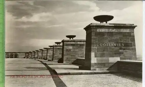 WEIMAR, Buchenwald, Straße der Nationen um 1960/1970, Verlag: VEB Bild und Heimat, Reichenbach Postkarte,  unbenutzte