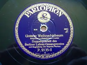 Schellack Platte unterm Weihnachtsbaum 