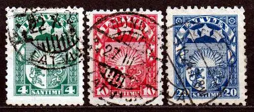 Lettland, Mi-Nr. 91, 93 + 95 gest., Staatswappen