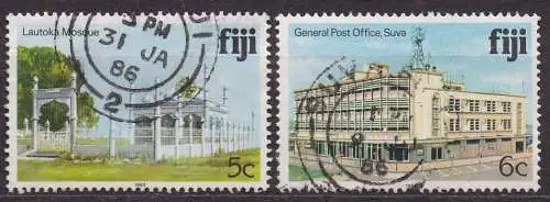 Fidschi - Inseln, Mi-Nr. 402 II + 403 II gest., Jahreszahl 1983, Gebäude