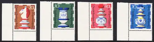 BERLIN 1972 Michel-Nummer 435-438 postfrisch SATZ(4) EINZELMARKEN ECKRÄNDER unten links - Schachfiguren