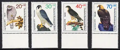 BERLIN 1973 Michel-Nummer 442-445 postfrisch SATZ(4) EINZELMARKEN RÄNDER unten - Greifvögel