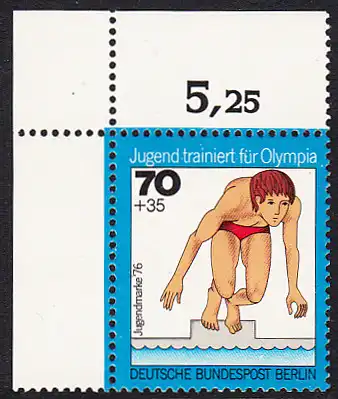 BERLIN 1976 Michel-Nummer 520 postfrisch EINZELMARKE ECKRAND oben links - Jugend trainiert für Olympia: Schwimmen (Startsprung)