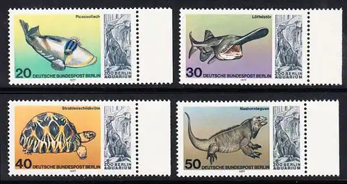 BERLIN 1977 Michel-Nummer 552-555 postfrisch SATZ(4) EINZELMARKEN RÄNDER rechts - Wiedereröffnung des Aquariums im Berliner Zoo