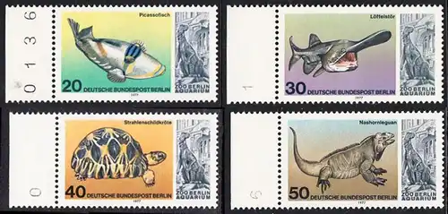 BERLIN 1977 Michel-Nummer 552-555 postfrisch SATZ(4) EINZELMARKEN RÄNDER links (b) - Wiedereröffnung des Aquariums im Berliner Zoo