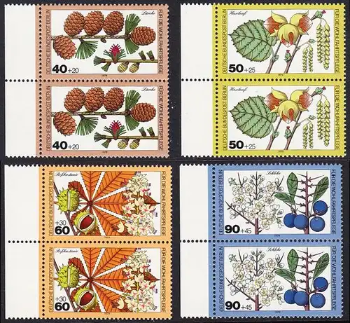 BERLIN 1979 Michel-Nummer 607-610 postfrisch SATZ(4) vert.PAARE RÄNDER links - Blätter, Blüten und Früchte des Waldes