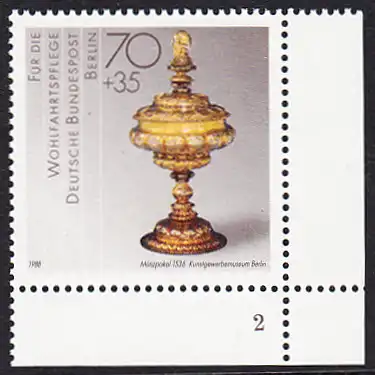 BERLIN 1988 Michel-Nummer 820 postfrisch EINZELMARKE ECKRAND unten rechts - Gold- und Silberschmiedekunst: Münzpokal