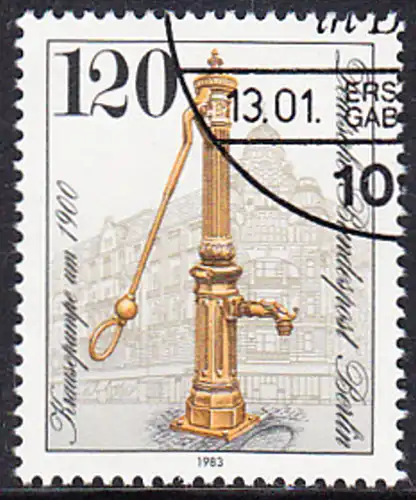 BERLIN 1983 Michel-Nummer 692 gestempelt EINZELMARKE (e)