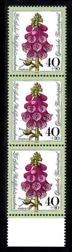 BUND 1974 Michel-Nummer 0819 postfrisch vert.STRIP(3) RAND unten