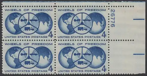 USA Michel 0792 / Scott 1162 postfrisch PLATEBLOCK ECKRAND oben rechts m/Platten-# 26776 - „Räder der Freiheit“, Nationale Automobilausstellung in Detroit; Erdhalbkugeln, Lenkrad mit Traktor, Personen- und Lastkraftwagen