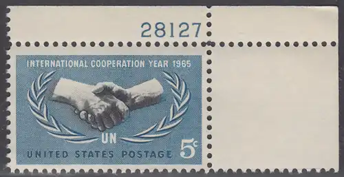 USA Michel 0882 / Scott 1266 postfrisch EINZELMARKE ECKRAND oben rechts m/Platten-# 28127 - Jahr der internationalen Zusammenarbeit, 20 Jahre Vereinte Nationen (UNO)