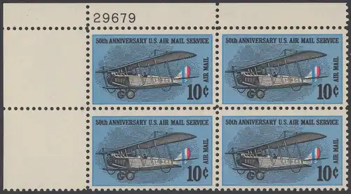 USA Michel 0948 / Scott C074 postfrisch Luftpost-PLATEBLOCK ECKRAND oben links m/ Platten-# 29679 - 50 Jahre US-Flugpostdienst; Erstes Postflugzeug Curtiss JN-4 H Jenny