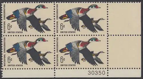 USA Michel 0971 / Scott 1362 postfrisch PLATEBLOCK ECKRAND unten rechts m/ Platten-# 30350 - Naturschutz: Wasservögel; Brautente 