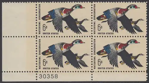 USA Michel 0971 / Scott 1362 postfrisch PLATEBLOCK ECKRAND unten links m/ Platten-# 30358 - Naturschutz: Wasservögel; Brautente 