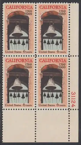 USA Michel 0983 / Scott 1373 postfrisch PLATEBLOCK ECKRAND unten rechts m/ Platten-# 31124 - Besiedelung von Kalifornien; Glockenturm der Carmel-Mission