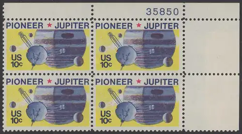 USA Michel 1164 / Scott 1556 postfrisch PLATEBLOCK ECKRAND oben rechts m/ Platten-# 35850 - Pioneer-Programm zur Erforschung des Planeten Jupiter; Raumsonde Pioneer, Planet Jupiter mit Monden