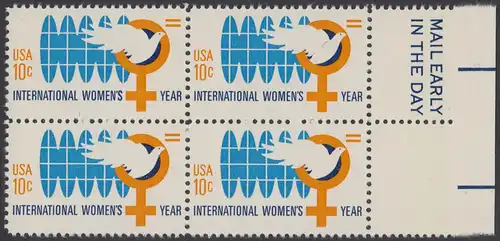 USA Michel 1181 / Scott 1571 postfrisch BLOCK RÄNDER rechts m/ Mail Early-Vermerk - Internationales Jahr der Frau; Weltkugel, Friedenstaube, biologisches Zeichen für weiblich