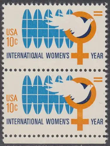 USA Michel 1181 / Scott 1571 postfrisch vert.PAAR RAND unten - Internationales Jahr der Frau; Weltkugel, Friedenstaube, biologisches Zeichen für weiblich