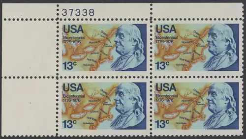 USA Michel 1277 / Scott 1690 postfrisch PLATEBLOCK ECKRAND oben links m/ Platten-# 37338 - Unabhängigkeit der Vereinigten Staaten von Amerika: Benjamin Franklin (1706-1790), 1. Generalpostmeister für Kanada und die USA, Politiker; Landkarte von...