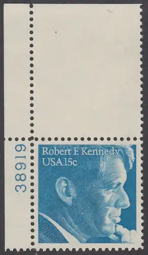 USA Michel 1371 / Scott 1770 EINZELMARKE ECKRAND oben links m/ Platten-# 38919 - Robert Francis Kennedy, Politiker
