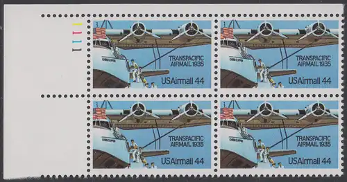 USA Michel 1727 / Scott C115 postfrisch PLATEBLOCK ECKRAND oben links m/ Platten-# 1111 (a) - Luftpost: 50 Jahre Flugpostverbindung über den Pazifik