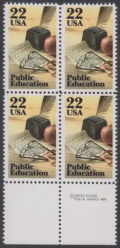USA Michel 1771 / Scott 2159 postfrisch BLOCK RÄNDER unten m / copyright symbol - Öffentliches Schulwesen: Schreibfeder, Übungsblatt, Brille