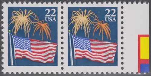 USA Michel 1882A / Scott 2276 postfrisch horiz.PAAR RAND rechts - Flagge und Feuerwerk