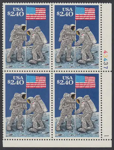 USA Michel 2046 / Scott 2419 postfrisch PLATEBLOCK ECKRAND unten rechts m/ Platten-# 43437-1 - Schnellpostmarke: 20. Jahrestag der ersten bemannten Mondlandung; Astronauten Neil Armstrong (1930-2012) und Edwin Aldrin (*1930) mit amerikanischer Flagge