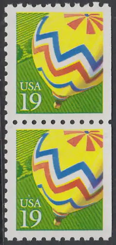 USA Michel 2134 / Scott 2530 postfrisch vert.PAAR (rechts ungezähnt) - Heißluftballon über Feldern